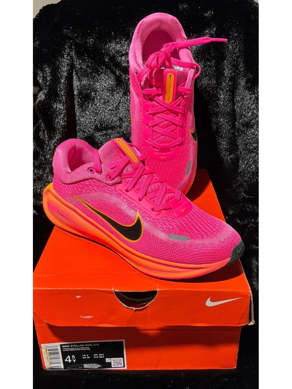 Nike Streak Fly 4 Running Sneakers - Pink/Orange, Size 4.5